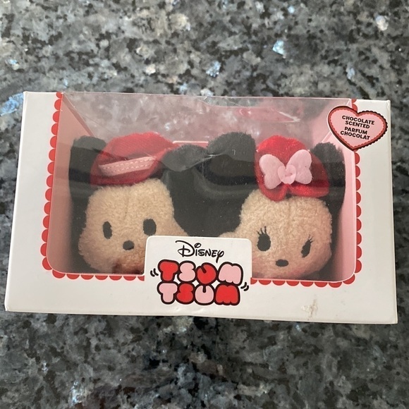 Disney TSUM TSUM discontinue Minnie and Mickey Mouse 2017 valentines | NWT - Picture 4 of 10
